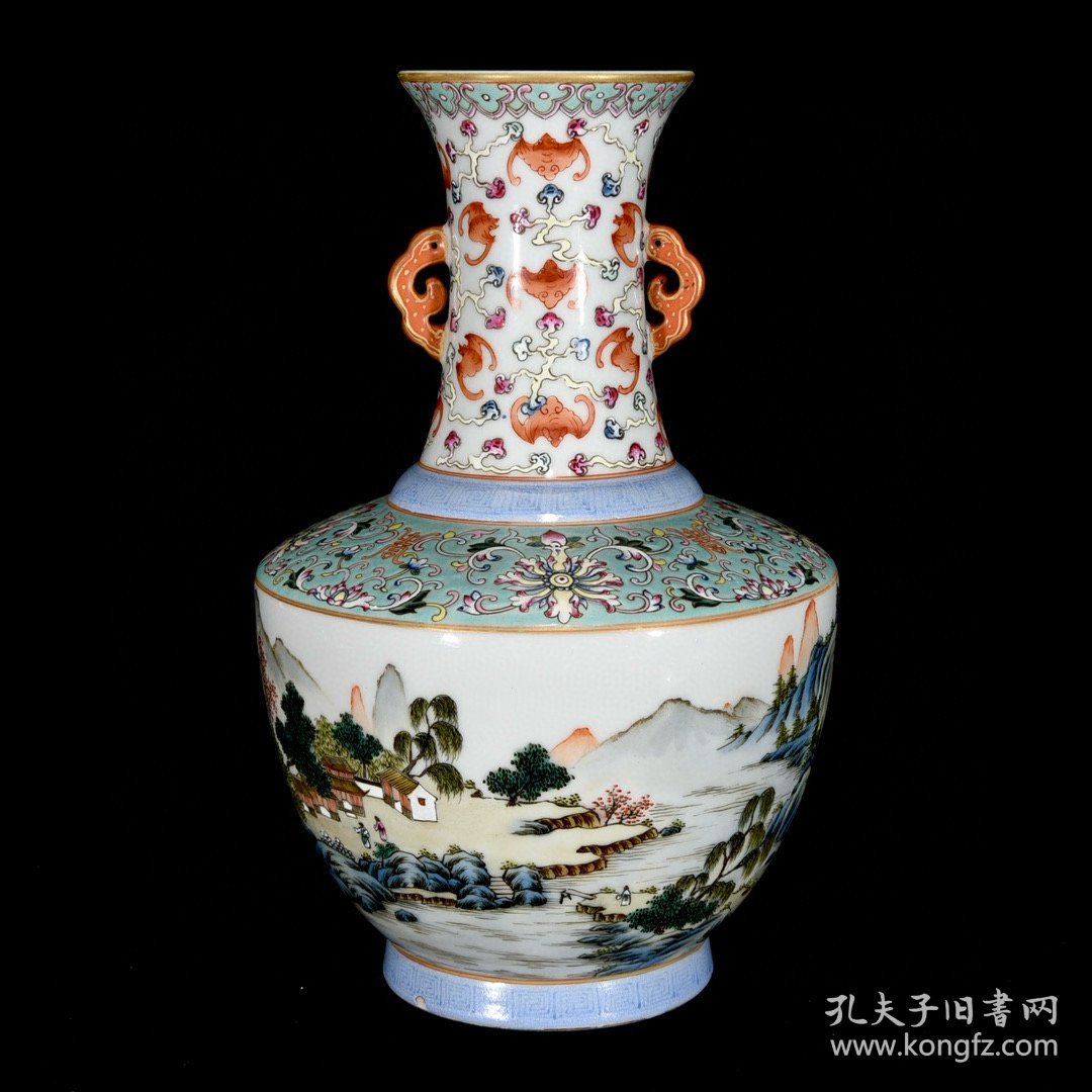 清乾隆粉彩山水亭台楼阁纹双耳瓶，25.5×17厘米