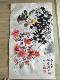 君匋，水墨手绘花鸟画一副，品相稍差霉斑严重，尺寸72x41厘米，