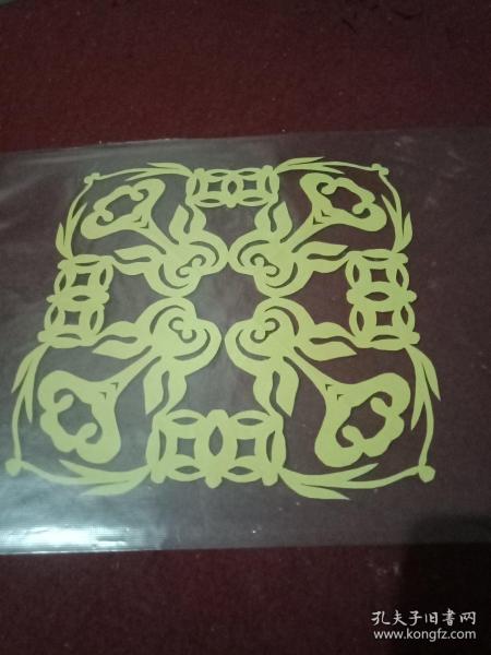 邳州民间剪纸《窗花》之十（手工剪纸原件，17.5×17.5厘米）