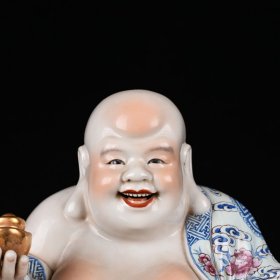 民国曾龙昇造粉彩托宝罗汉佛像 20*22厘米