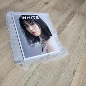 white graph 002