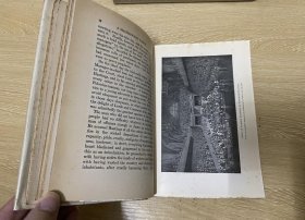 （102年前古旧书，作者签赠本，稀见带护封） A Magnificent Farce and Other Diversions of a Book-Collector 纽顿《洋相百出话藏书》，作者签名本，多插图，1921年老版书，精装毛边本