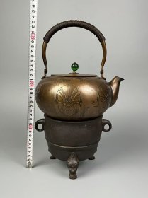 旧藏【京剧脸谱铜壶+铸铁炉】整套，全品完整，实拍如图！