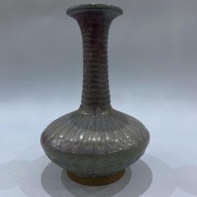 宋钧窑朱砂红釉窑变旋纹扁肚瓶，规格高22.5厘米，直径17厘米