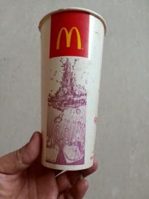 怀旧收藏～2008年～广东揭阳麦当劳餐厅当年使用的纸杯一个，可口可乐 / "2008年北京奥运会" 纪念纸杯 ～可乐杯～奥运～可口可乐～ 麦当劳专题收藏