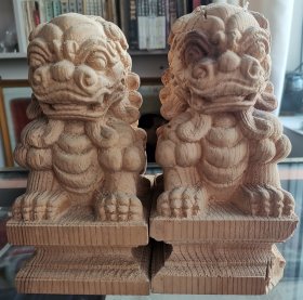 两个木头狮子合售