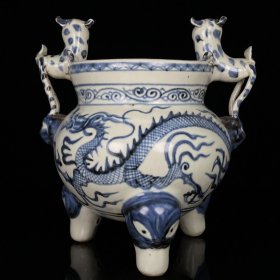 元青花龙纹三足炉 高19厘米宽18厘米