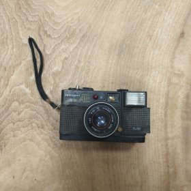 （常州）红梅C35AE 照相机（一架）: 不保使用、按图发货 —— 包邮！