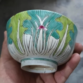 清粉彩白菜纹碗
