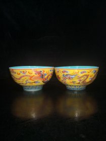 清～描金粉彩龙凤碗一对，尺寸如图