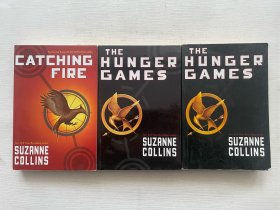 英文原版:The Hunger Games Suzanne Collins、MOCKINGJAY、CATCHING FIRE 三本合售