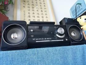 书房迷你DVD组合音响， 先科牌多功能音响，自带功放、2支音箱，支持CD、VCD、DVD和mp3、mp4、mp5格式播放，有双话筒接口，可唱歌，USB接口可播放U盘和作为蓝牙拓展，带遥控。可做书架音响，书房音响或卧室音响，本地自提优先，欢迎当场评鉴。看清拍，不退！