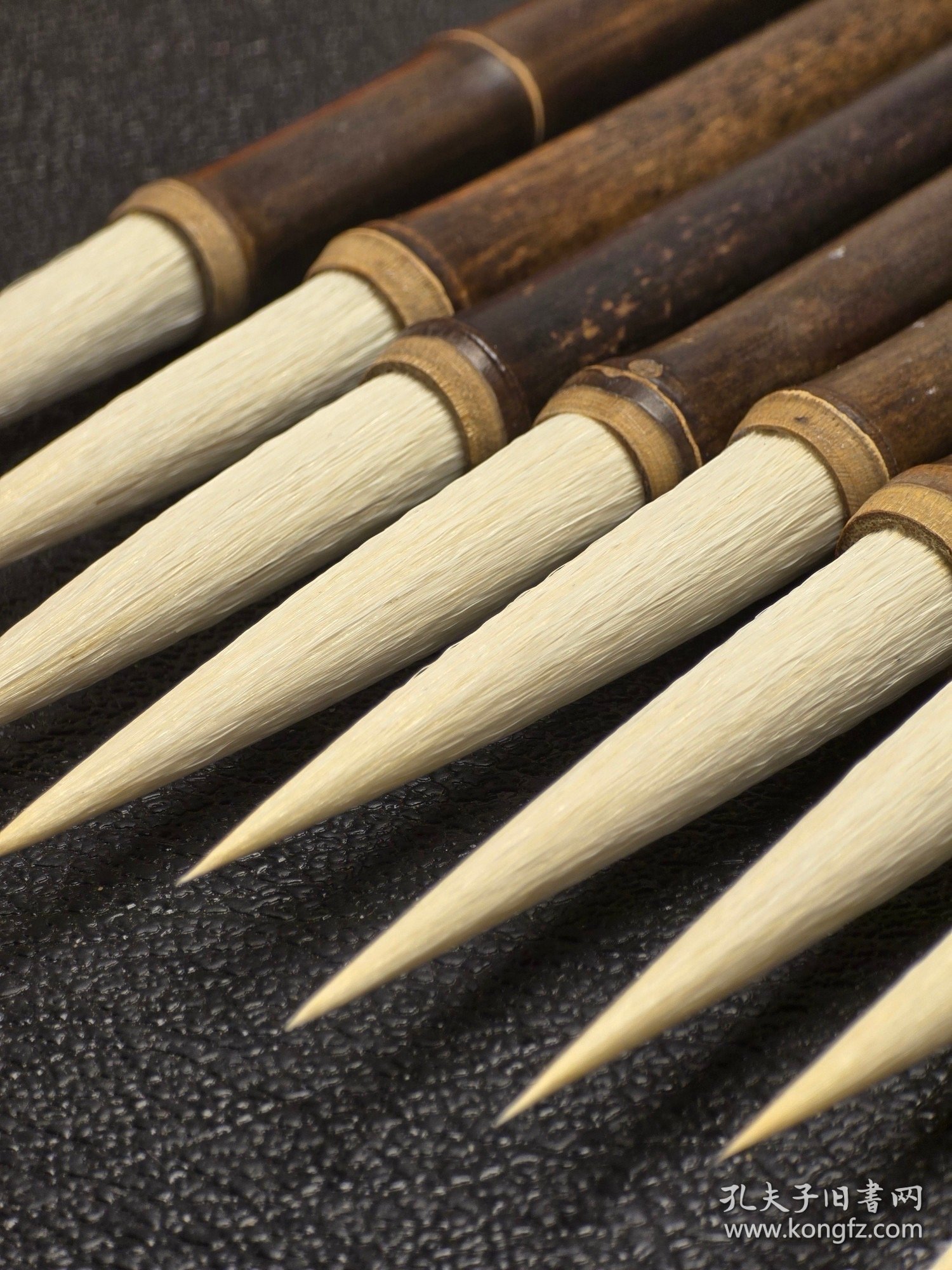 老黄竹羊毫小长锋写篆隶超级好用，口径1.0厘米，出锋6.0厘米，口径1.0