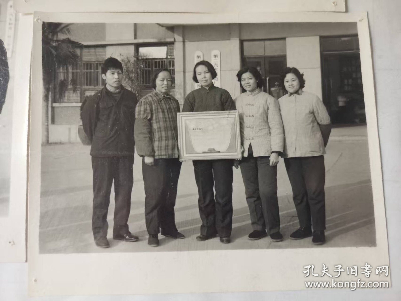 二汽老黑白照片