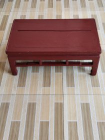 清代楸木棋桌茶桌，长72/宽43.8/高28厘米，面下凹拦水线，面下瘦腰起线，插尖罗锅撑内马蹄腿，品相好如图，非常牢固，保老保真。