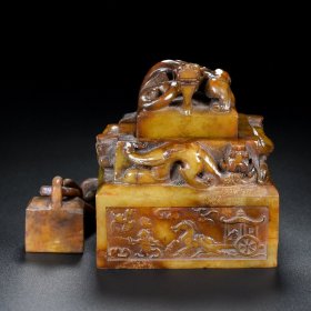 精品和田玉 ，璃龙链条套印细节如图，长9.5宽9.2高10.5厘米，重1735克