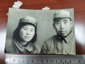 解放初期解放军老制服照片一张