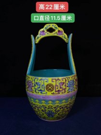 旧藏大清雍正年制珐琅彩描金提梁杯，器型规整精致，画工精湛，纯手绘画工，品相完美如图