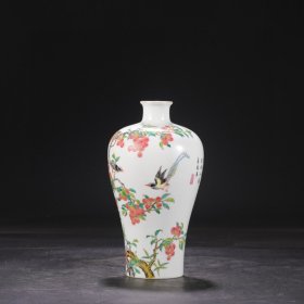 旧藏 清代 雍正珐琅彩荔枝花鸟纹大梅瓶