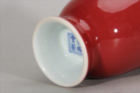 清乾隆霁红釉铃铛杯
