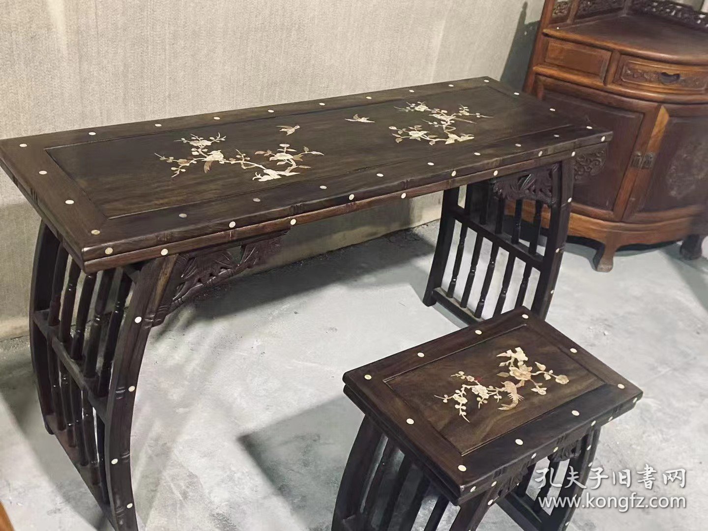 纯檀木琴桌一套，镶嵌螺钿，全品无杂料，完好牢固