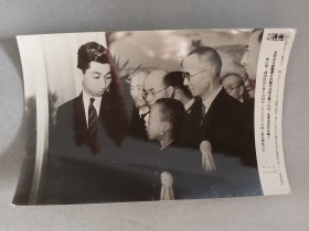 《读卖新闻老照片》1张 1943年 10月27日，发明工夫展觉会，黑白历史老照片 二战时期老照片 读卖新闻社 尺寸：15.2*9.6cm 品相如图