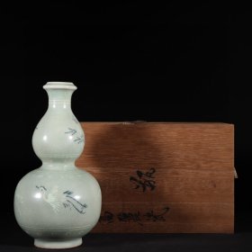 旧藏宋代高丽青瓷葫芦瓶