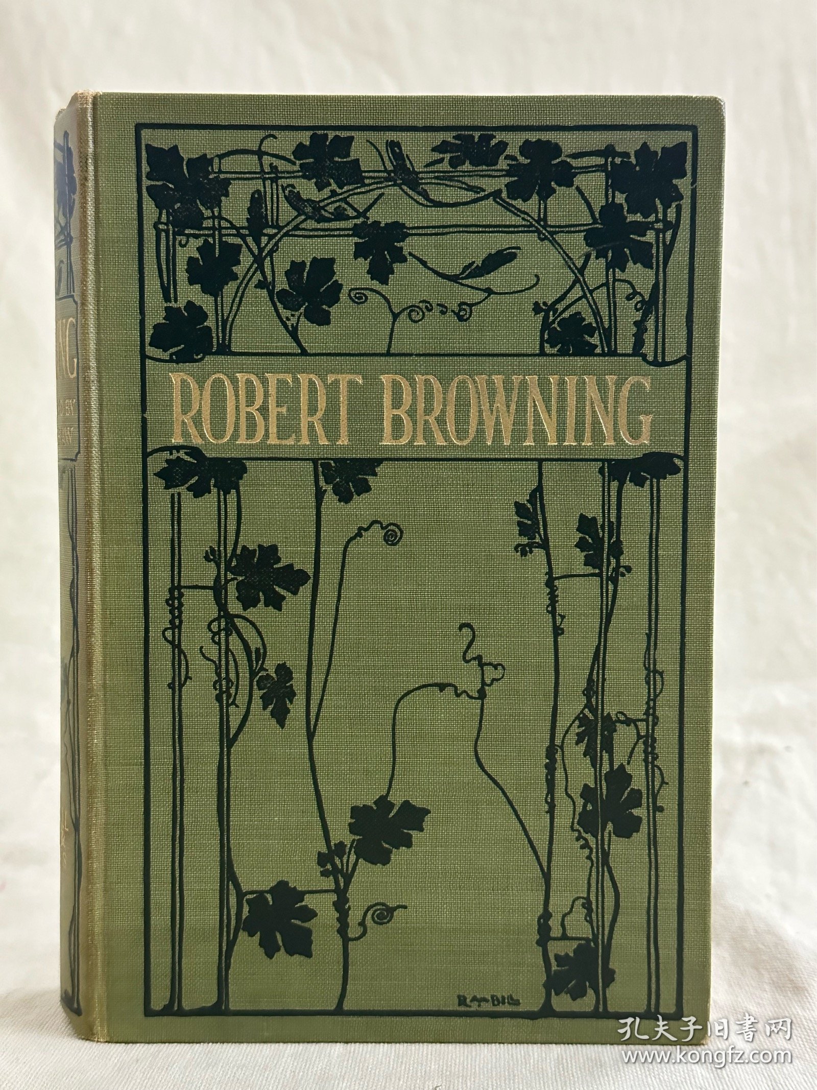 Poems of Robert Browning《罗伯特·勃朗宁诗集》1909年出版，出版社原装布面精装封面，木纹纸印制，毛边本（两面毛边），书顶刷金，插画家设计封面并插图，著名艺术创新运动画家Byam Shaw拜厄姆·肖（内含大约68幅精美插图）