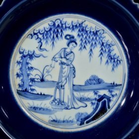 明永乐郑和赏赐款祭蓝釉青花人物四大美女纹盘子一套