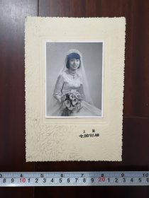 美女新娘婚纱照 中国照相馆