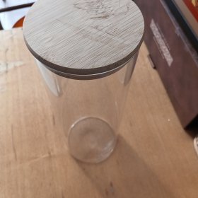 竹盖圆柱形玻璃瓶