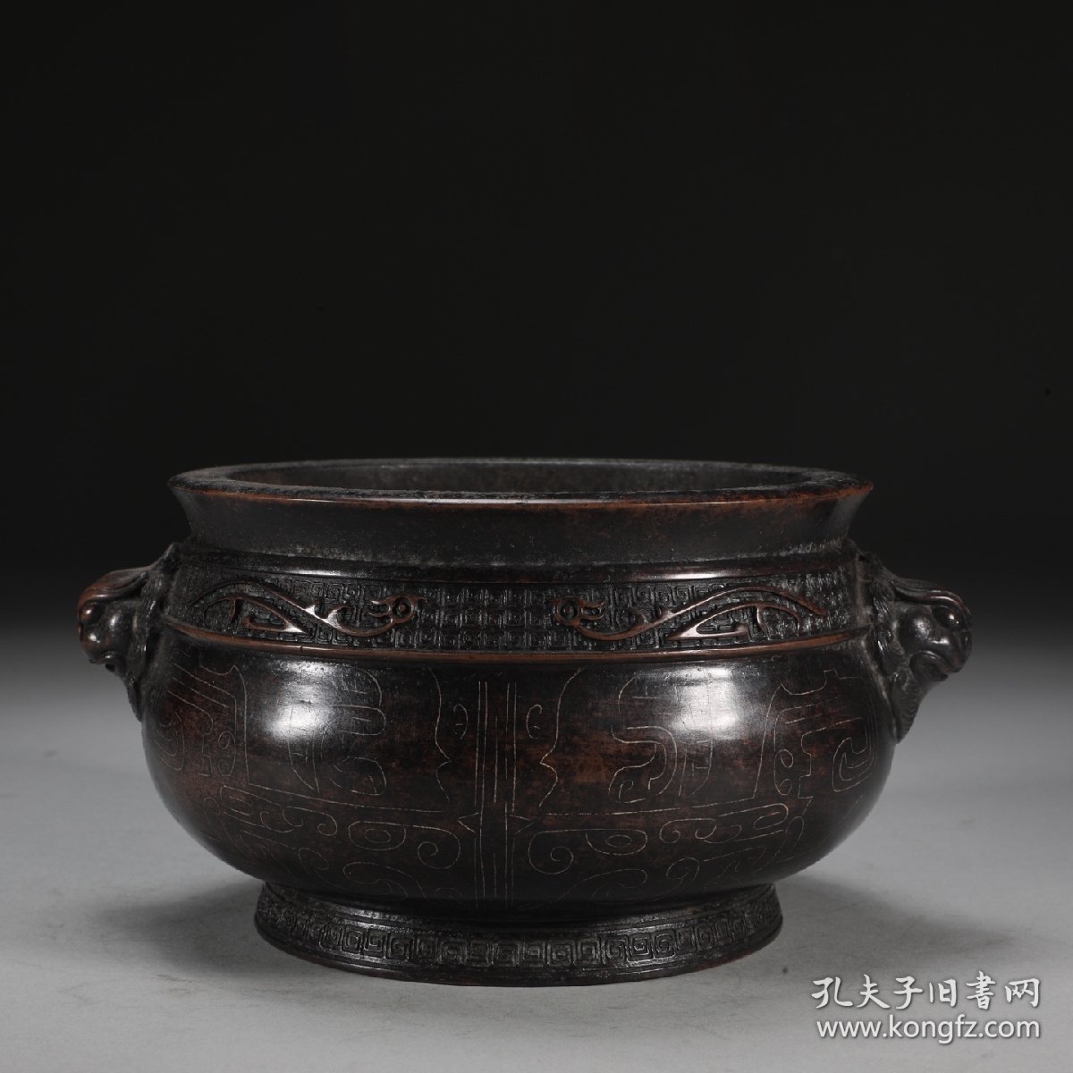 明 铜胎错银丝夔龙纹狮首耳簋式炉