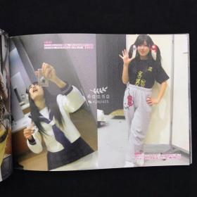 AKB48 友撮 THE RED ALBUM 写真集