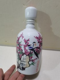 一斤装汾酒鸟语花香图酒瓶