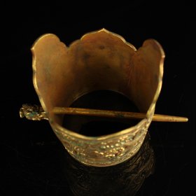 旧藏纯铜雕刻鎏金打造镶嵌发簪帽 重404克 高9.5厘米 宽9.5厘米 龙簪长13.5厘米