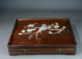 花梨木镶嵌天然贝壳鸟踏花枝都盛盘 尺寸: 高7厘米 长36厘米 宽30厘米