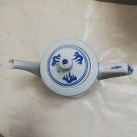 景德镇制款双龙青花茶壶，使用过