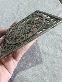 镂空挂牌