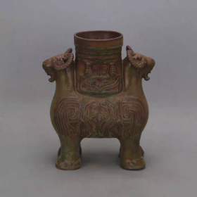 越窑茶叶末釉双羊尊