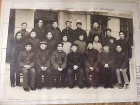 二汽老黑白照片