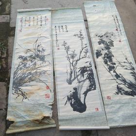 90年代梅兰名菊3付画合售如图，有一副画品相不好