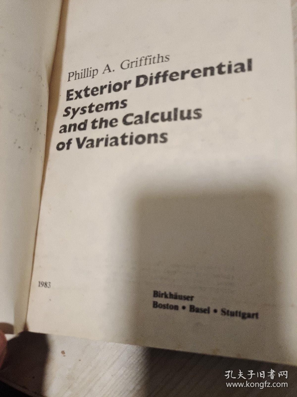外微分系统与变分法 【英文版】 ，小16开