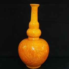 大清乾隆黄鼬手工雕刻龙纹葫芦瓶