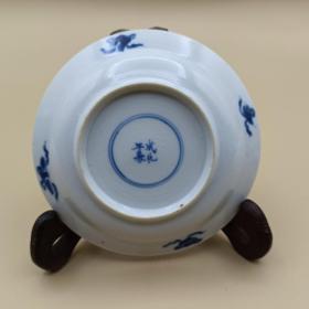 清康熙本朝青花小盘，三娘教子图，寄托款成化年制，全美品难得，多年收藏割爱价。