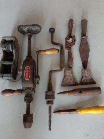 非常少见早期老工具，老钻头手钻現在不多見，共10件