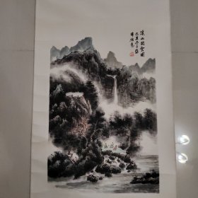 盛伟，职业画家，号石雲。浙江省杭州市人1952年9月出生，自幼爱好绘画，80年代初进入中国美院深造，擅长山水兼花鸟，其国画作品得到前辈名家孔仲起，陸仰非，诸乐三等大师的热情指导，作品有传统古人技法，又有现代创新技法。深受国内外书画爱好者的好评及收藏，部分作品曾多次参加全国省市区参展并获奖。曾担任西冷书画艺术研究院副秘书长。