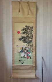 日本手绘长寿老人图挂轴，绢本绫裱，画芯99×44。老斑明显，整体完整。