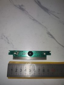 《红白游戏机，游戏卡》（裸卡，没有外盒，不知道什么内容，未测试好坏，不知道品质情况，盲盒）..