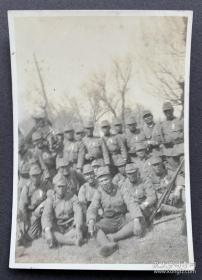 抗战时期 日军前线部队士兵合影照一枚