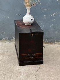 清代带抽屉老木箱